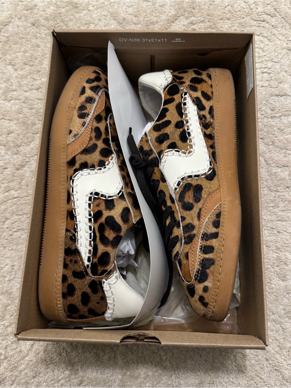 Dolce Vita Leopard Calf Hair Sneakers Women’s 10